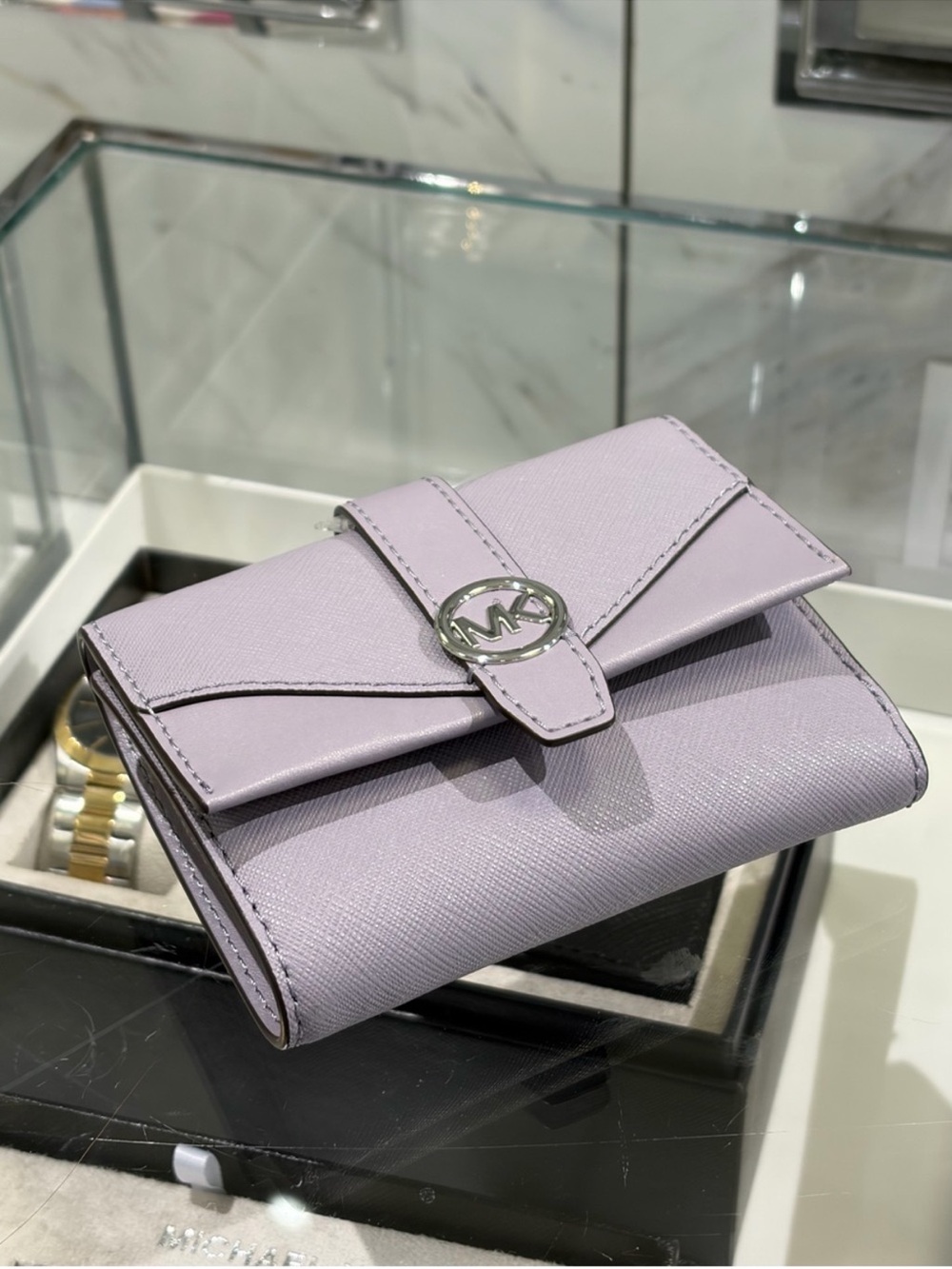 Michael Kors Greenwich Medium Leather Trifold Wallet - Picture 6 of 7